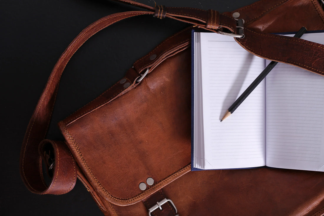 Maletin en cuero color marron