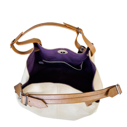 Bolso en cuero para mujer color oro adentro