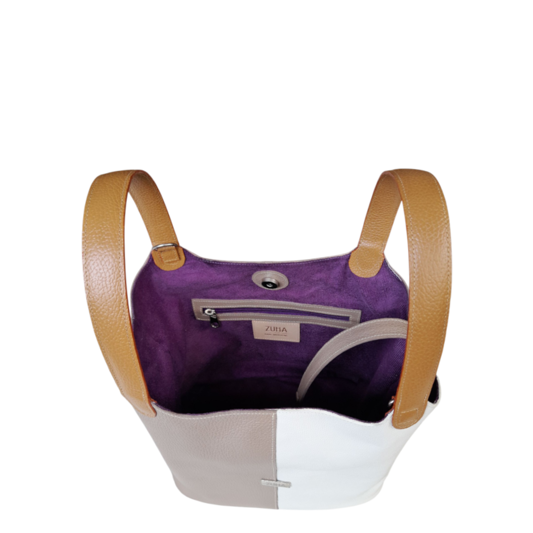 Bolso en cuero color taupe y talco vista interna