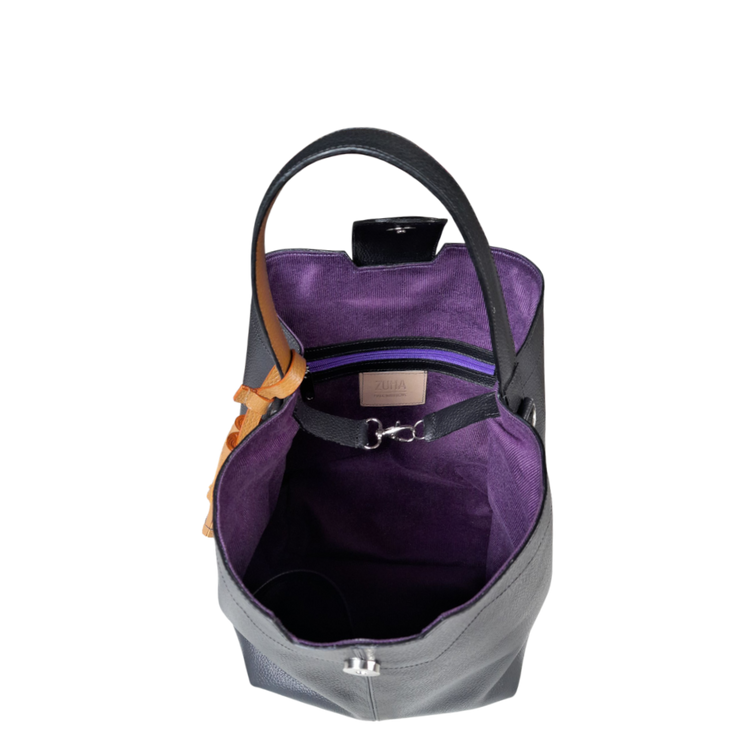 Bolso en cuero color negro por dentro