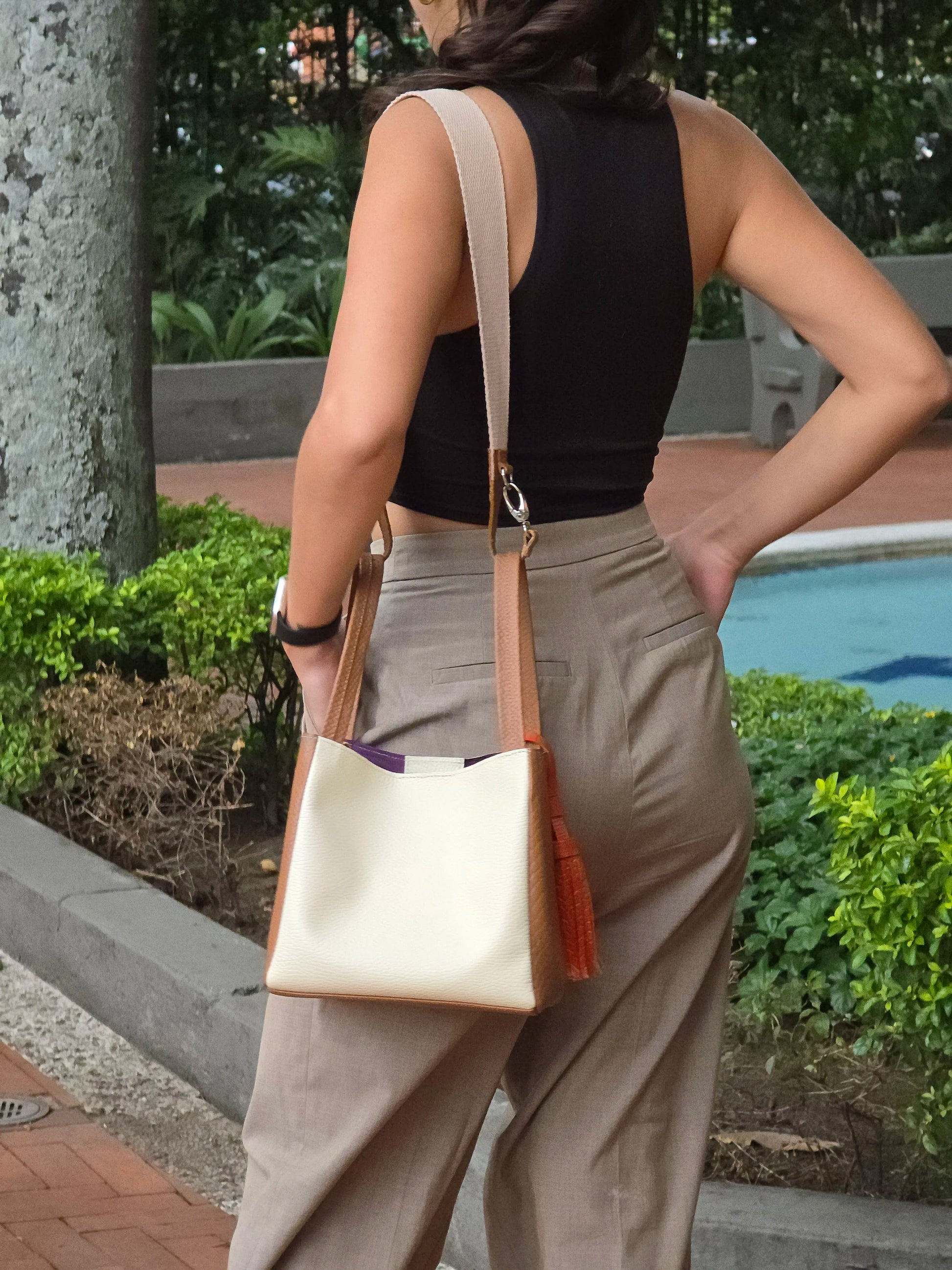 Bolso pequeño en cuero para mujer Agnes reptil miel y talco