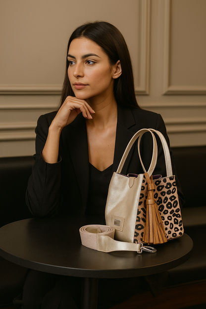 Bolso en cuero para mujer ZUHA color oro con jaguar